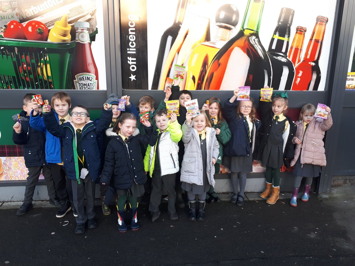 mrsd_stnps's tweet photo. We visited our local shop and spent 50p to round off our money topic #reallifelearning #stninianskidscan #earlylevelmaths @StNinianPS https://t.co/XnDY6eFLwC