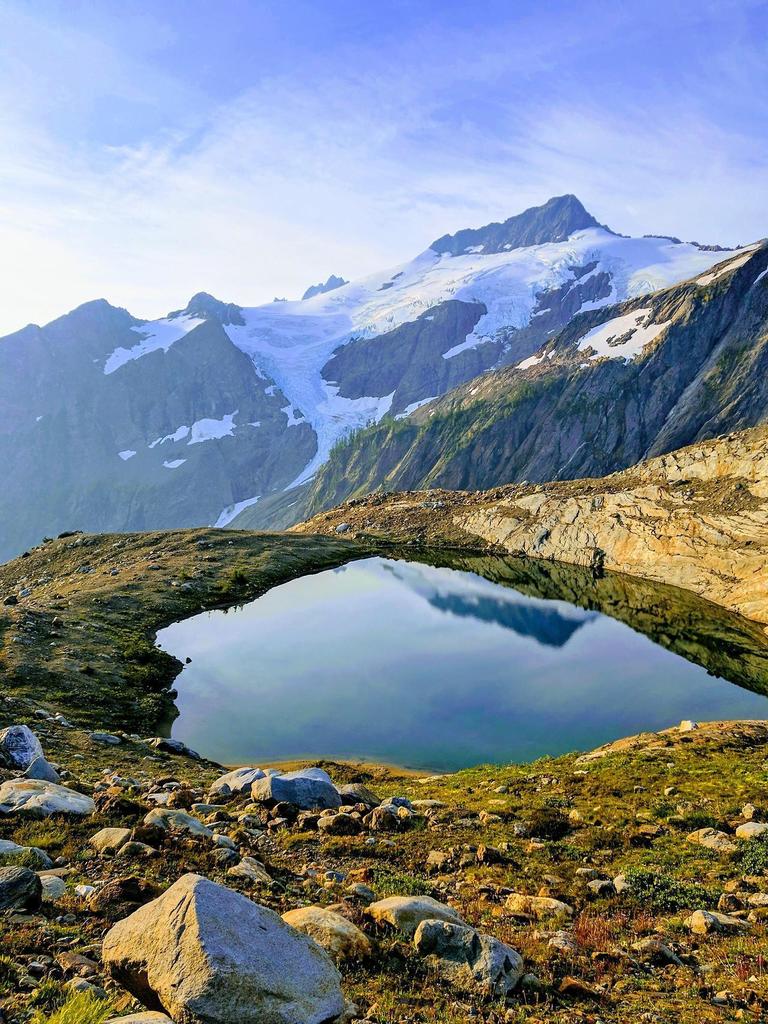 geekgotravel.com - Glacier Peak Wilderness [OC] (3024 x 4032) - MountAdams #photography #travel #nature
