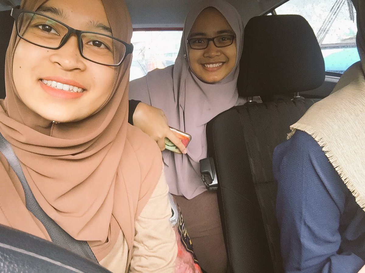 nurhaniszalikha's tweet photo. Grateful for today ☺️ #Seeyouagain @FarishaFazil @NFarhaniii #9yearsoffriendship https://t.co/e1DtRavOrb