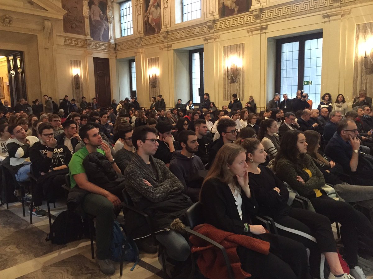 #GiornodellaMemoria2018 #Shoah #PalazzoMarino <a href="/ComuneMI/">Comune di Milano</a> cerimonia commemorazione vittime nazismo <a href="/ANED_Milano/">ANED</a> <a href="/Anpinazionale/">A.N.P.I. Nazionale</a> #ComunitàEbraica <a href="/Saravalmaggi/">Sara Valmaggi</a> <a href="/ConsLomb/">CR Lombardia</a> studenti scuole #Milano