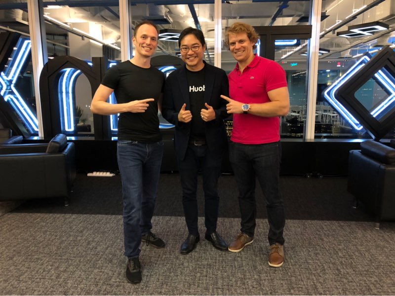 HTX_Global's tweet photo. Our Global Business Development Manager, Jack Chia, with Toby Hoenisch, CEO & Co-Founder of #TenX (left) Dr. Julian Hosp, President & Co-Founder (right)
#Huobi @tobyai @julianhosp @tenxwallet @tenx_token
#CryptoCurrency #TenXPAY #TenXwallet #BlockChain #MachineLearning https://t.co/8irBwpgiAu