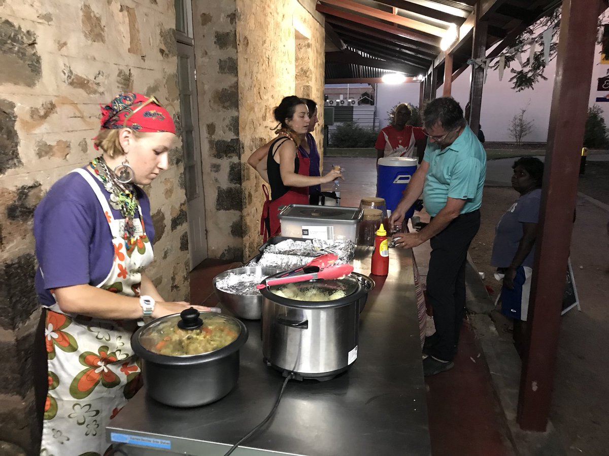 Steve_Bevis's tweet photo. The Meeting Place: creating space to meet, sharing food, enjoying our town.
#AliceSprings
#UCA #liveAlice https://t.co/jbh86gsmRe
