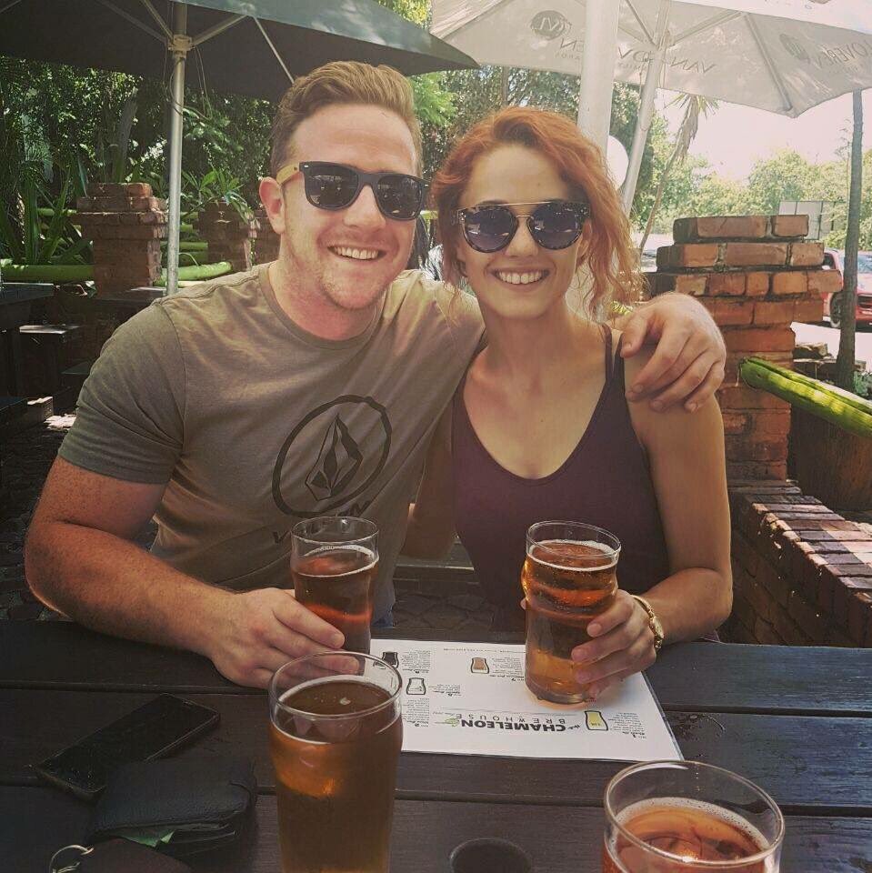 We’re all #smiles at the Brewhouse cause ITS FRIDAY and that means WEEKEND BABY!!!🍺 what are your plans today? #itscraftbeerornothing #craftbeerfriday