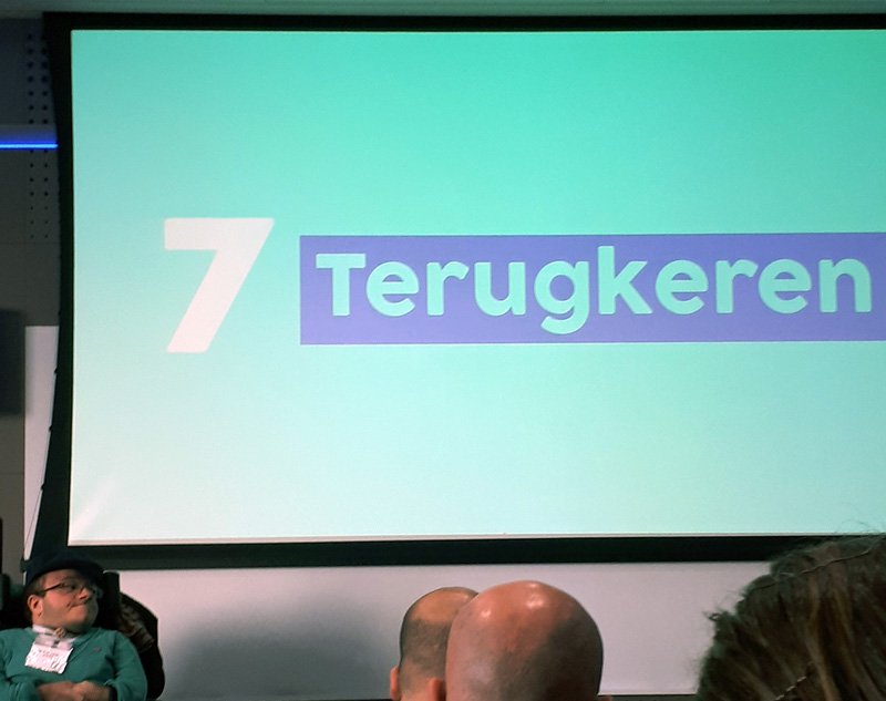 PatientenNL's tweet photo. @IKONE_nl inspireert met de 7 stappen van hun patient experience methodiek. Zorgverleners, patienten en organisaties werken samen aan digitale oplossingen door te 
1 vertrekken, 2 luisteren, 3 ervaren, 4 ontwikkelen, 5 visualiseren, 6 reflecteren, 7 terugkeren #ehw18 https://t.co/0ZY8FtSXih