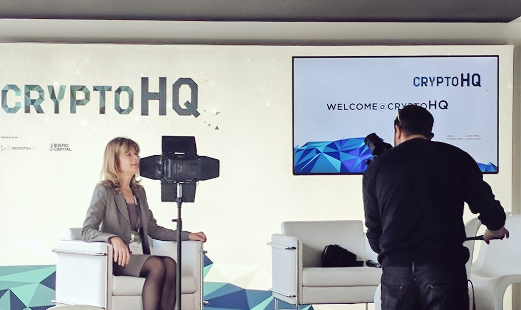 Pop Up Block Talks with global leadership on #blockchain &amp; the near #future @ #CryptoHQ in #Davos