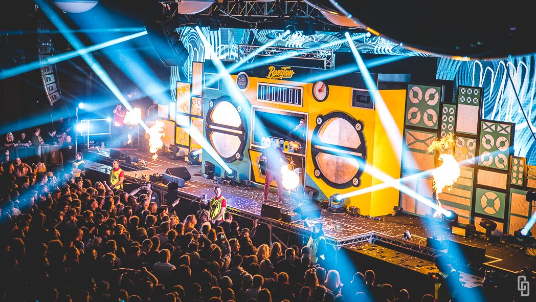 CaiDPhoto's tweet photo. #Throwback to when Wiley played Bassjam...

https://t.co/oVOeBEHjMa https://t.co/kW7aPRkkkY