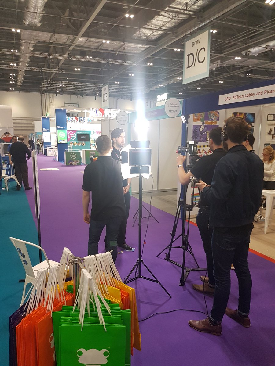 Its Friyay 🎉 Fun Filming with <a href="/Copper_Crayon/">Copper Crayon</a> <a href="/FrogEducation/">Frog Education</a> today #Bett2018