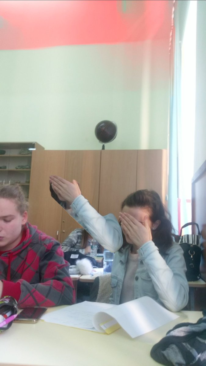 PakaPablito69XD's tweet photo. First time she dabs, proud of her  #dabforusa #dabnation https://t.co/y07vPoJ13m
