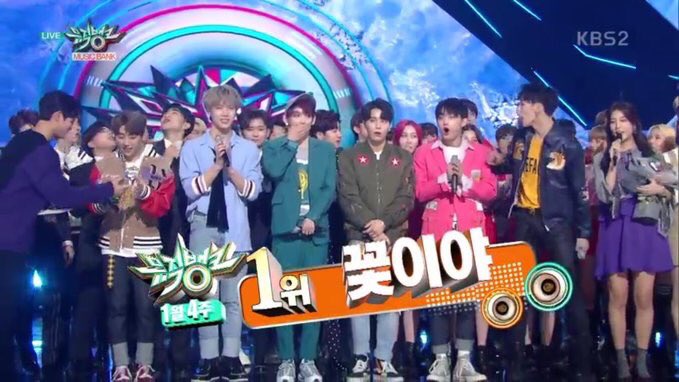 jilinson302's tweet photo. ฉลอง #JBJ1stwin 🎉 แจกพิซซ่าฮัท 3 ถาดให้จอยฟูล สุ่มจาก RT ประกาศตอน 7.08PM ขอคนที่บ้านอยู่ในพื้นที่ที่ไปส่งได้นะคะ 💕 (ไม่ต้องฟอลก็ได้จ้า) https://t.co/ThKCfF2nXY