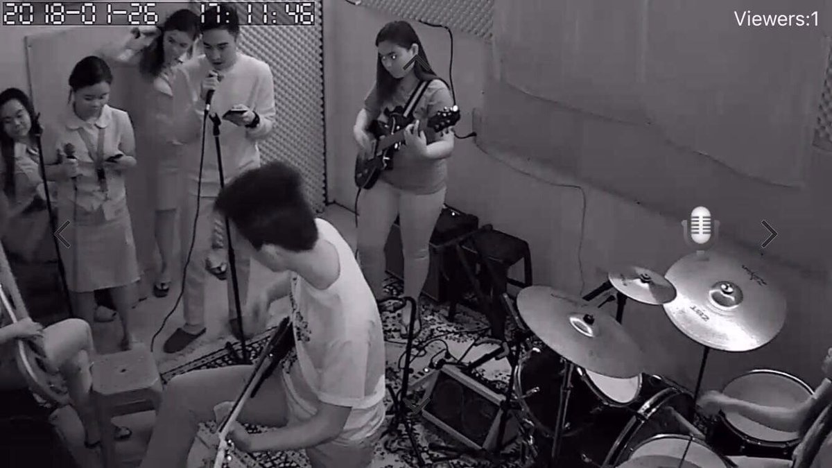 MFLessons's tweet photo. Enjoy your jamming with us 👌#bandrehearsalstudio #music #jam #guitar #voice #drums #piano #ukulele #violin #quezoncity #fairview https://t.co/882Web5oQ0