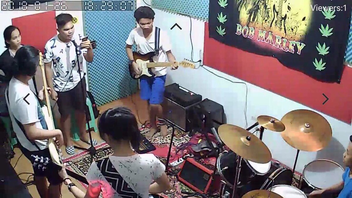 MFLessons's tweet photo. Enjoy your jamming with us 👌#bandrehearsalstudio #music #jam #guitar #voice #drums #piano #ukulele #violin #quezoncity #fairview https://t.co/882Web5oQ0
