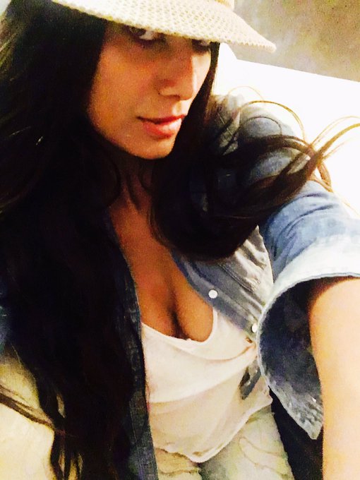 Oye Tweethearts! Kaise ho? https://t.co/wAeBUYUJOG<a href="/tag/frootibcl"class="tags"><span>#frootibcl</span></a>