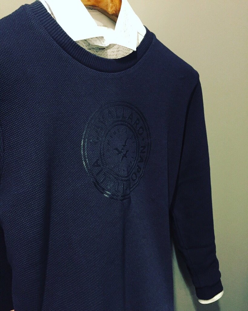 New:
Paul and Shark 2.0 nieuwe stijl. 
Cavallaro Napoli.

Welkom bij Hendriksen; 
Service, Kwaliteit &amp; Topmerken