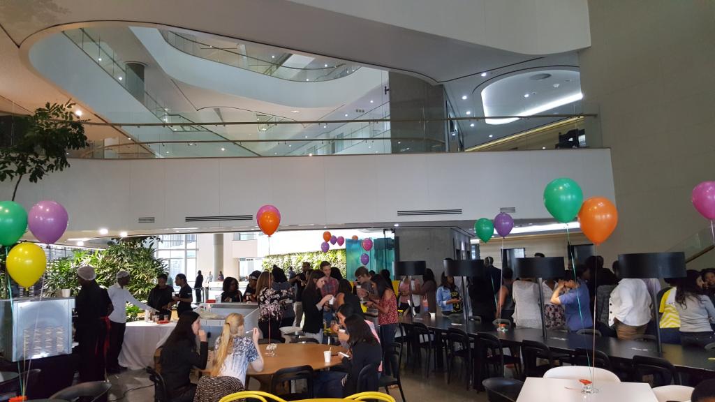 SuganPalanee's tweet photo. It’s ice cream day at EY South #Africa! #EYCulture #EYatWork @EY_Africa https://t.co/6HxwvdXESY