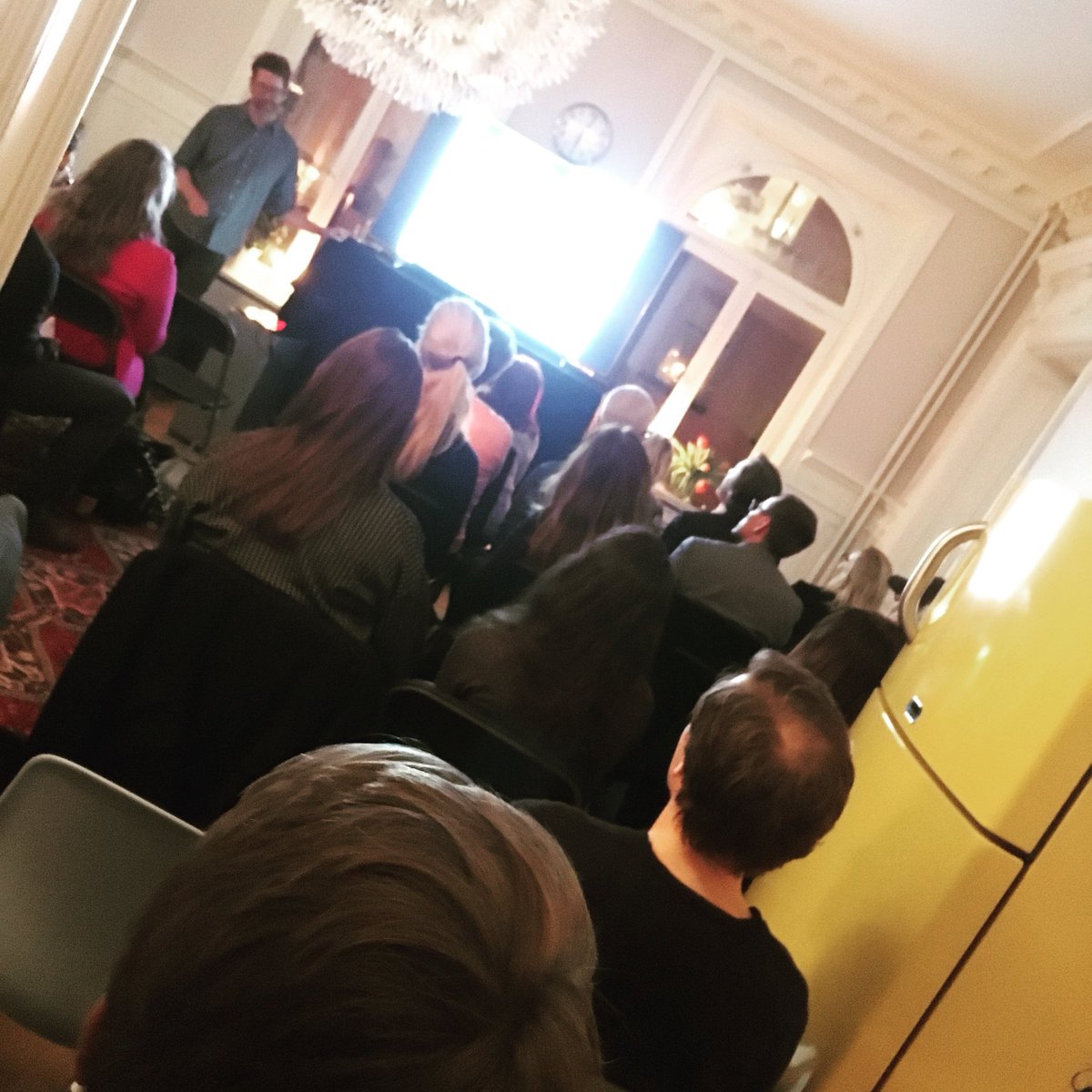 Edenvik's tweet photo. Hörni, det var kul igår. Roligt att så många ville komma på vårat Trendseminarium med Stefan Nilsson. Nu gäller det att vi alla ser till att ha en samling och köper ett snyggt inneträd.  Ha en skön helg! #edenvik #trender2018 https://t.co/SP5cJ7qdA7