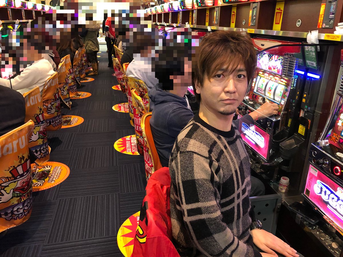 かまた雑煮 Dmmぱちタウン On Twitter まるみつ霧島店で1万回転チャレンジ中のモツさん 今日は調子がよろしいようですー ご機嫌が真っ直ぐみたいなので背筋も真っ直ぐなってるんでしょうね 負けじと己越えで真っ直ぐなるぞー ぴん まるみつ霧島店 己越え