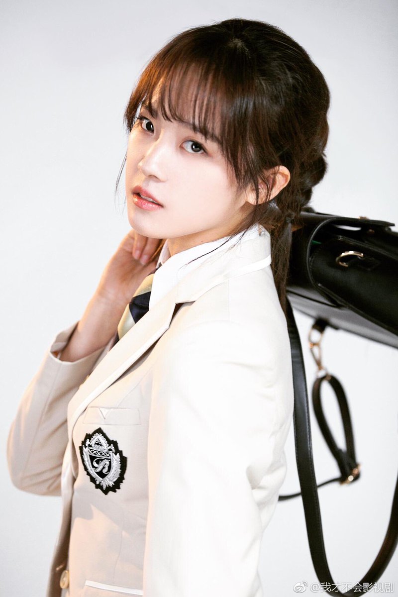 กรี้ดดดดลั่นบ้าน แกเอ๊ยน้องสวี่คุน น้องสวี่คุนอ่ะแก
น้องเล่นซีรี่ย์จีนด้วยถ่ายเสร็จแล้วรอออนแอร์ น่าดูมาก
นางเอกก็นางรัก รักใสๆแนวนี้พี่ชอบ ติดตามเลยจ้า
 #IdolProducer