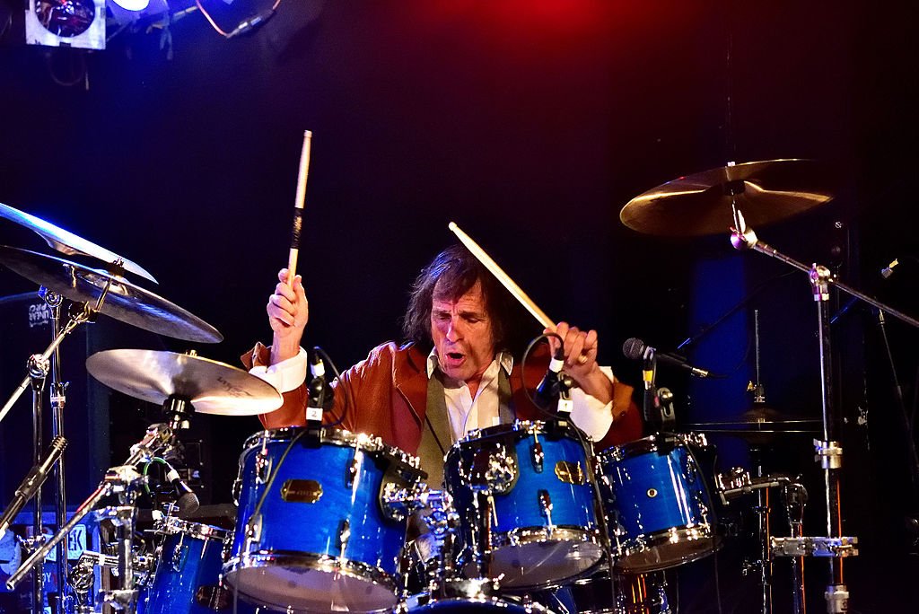Happy Birthday Today 1/26 to long time Mountain drummer Corky Laing. Rock ON! 