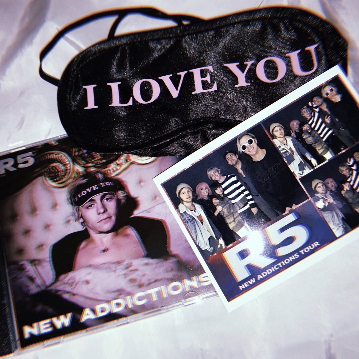 ___C_h_i_a's tweet photo. @officialR5 @RossLynch @RydelLynch @ellington @RikerLynch @RockyLynch 
Thank you for the wonderful memories♥️
I miss you already, and hope to see you soon🇯🇵！ https://t.co/GJ1apngZwV