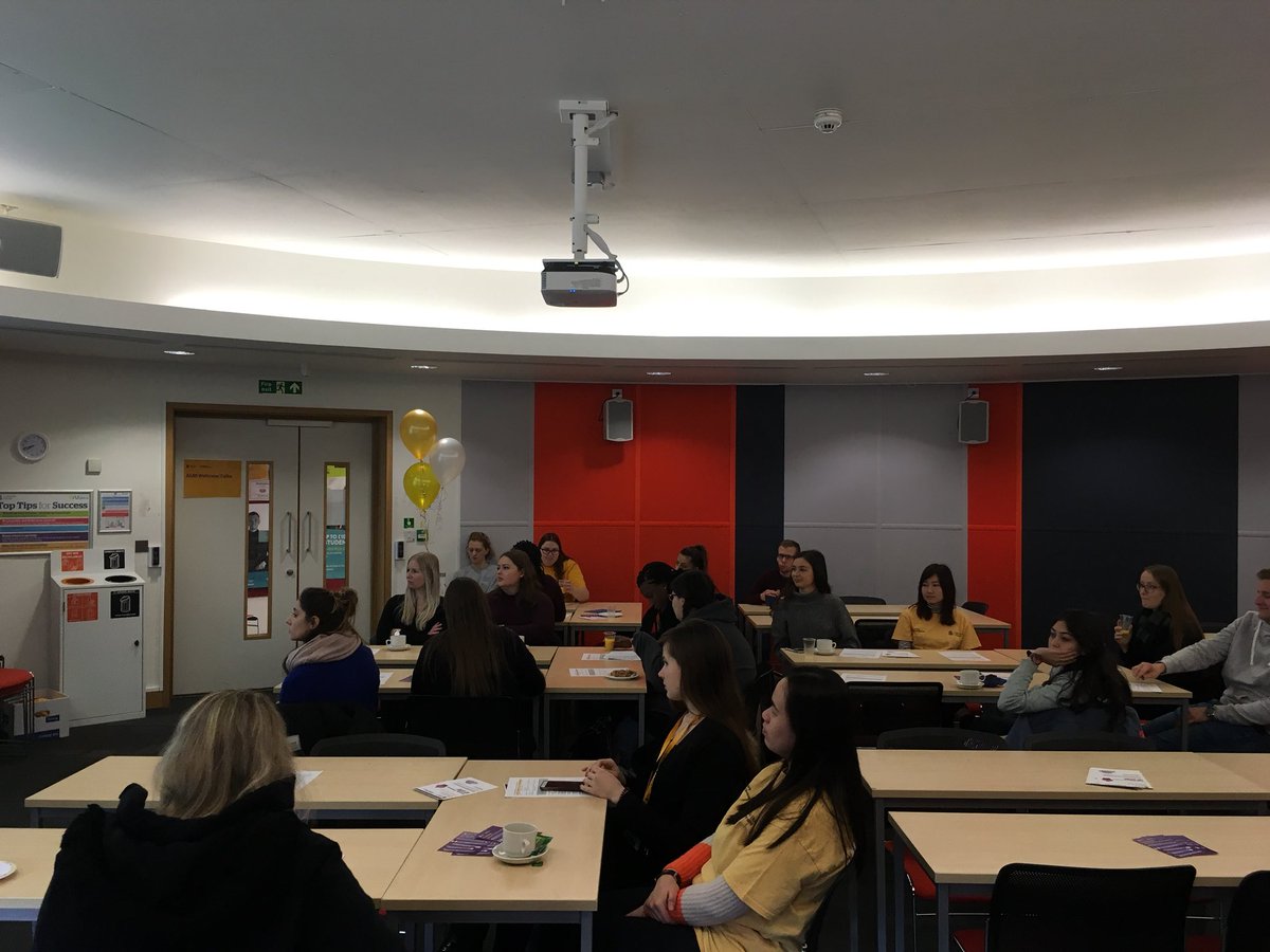 sturt_karen's tweet photo. #Happy morning welcoming new @ARU_ALSS UG students, congratulations! βοΈ#ARUwelcome #ARUexcited https://t.co/31p8f6x4iY