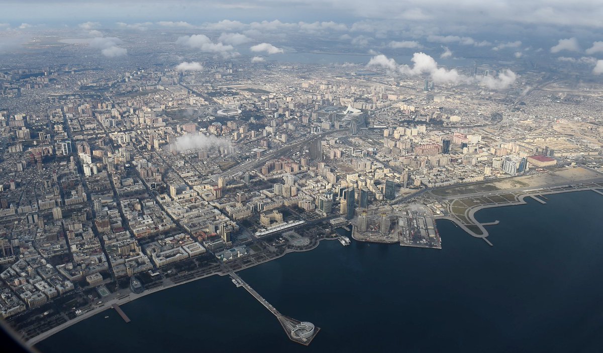 MirzayevAyaz's tweet photo. Awesome photo of #baku  #azerbaijan #bestdestinations #beautifulplaces  #bakuview #bakucity #bakuinsta #bakugood #bakubulvar #bakuview #azerbaijan #viewcity #photogram #instaphoto #traveler #gamaoftheday #travelingram #beautifulview  #photographer  #travelingtheworld https://t.co/S2KHBeXYwW