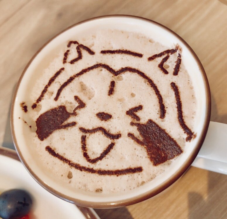 rrascal05's tweet image. ラスカルベーカリー♪
イートインで食べてたくさんのラスカルに癒されて来ましたぁ😍
ちなみに待ち時間なく入れました！
かわいすぎて美味しくて最高な時間だったミャ。笑
#ラスカル
#ラスカルベーカリー 
#吉祥寺