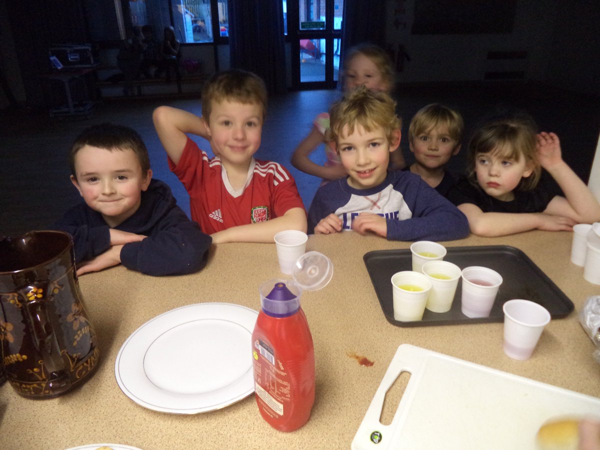 Ysgol Bro Dyfrdwy tweet media