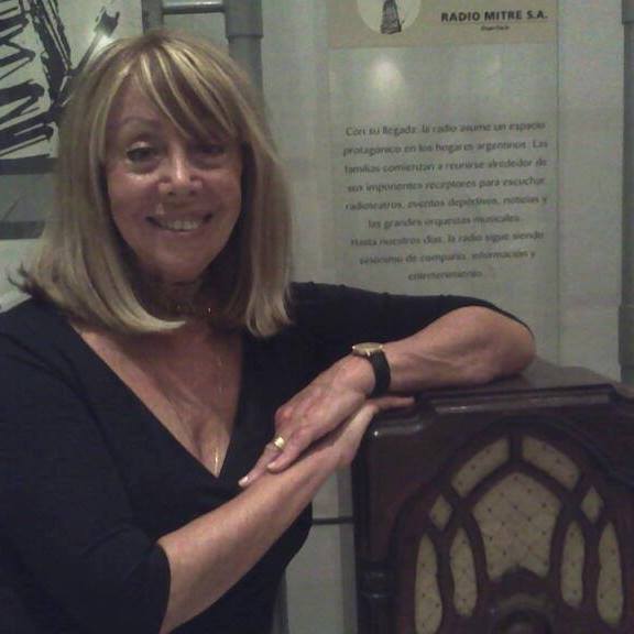 Muy #FelizCumpleaños a una voz emblemática de <a href="/radiomitre/">Radio Mitre</a> la señora <a href="/nora_perle/">nora perle</a> 
#Felicidades Norita. Abrazo grande