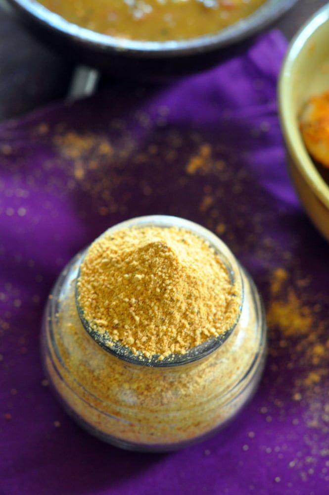 monikamanchanda's tweet photo. Have some time in hand today? Make a batch of this molagapodi and you will get some awesome accompaniment to idlis and dosas on busy weekday mornings! https://t.co/rylaEJVqR6 #recipe #food #molagapodi #makeandstore #SouthIndian https://t.co/GOfvyTe4hY