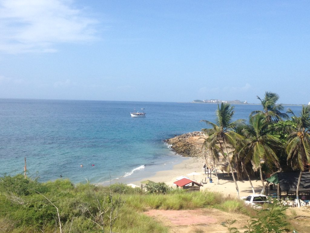 HippocampusVC's tweet photo. Y tú, ¿Desearías estar aquí?. Pues hazlo realidad y ven a la Isla de Margarita. Te esperamos para que vivas la Experiencia Hippocampus. https://t.co/KrdKLuvlFn