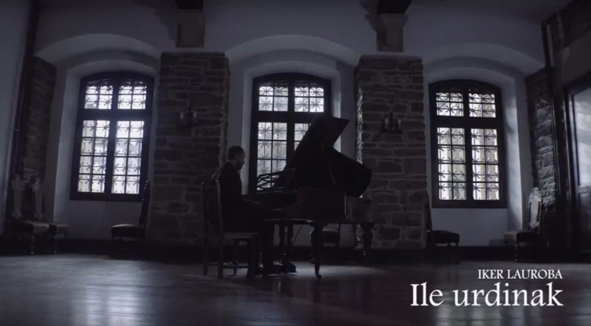 [#Musika] #ileurdinak bideoklip berria aurkeztu du <a href="/ikerlauroba/">iker Lauroba</a>​k, zer iruditzen zaizue? gaztezulo.eus/bideoak/iker-l…