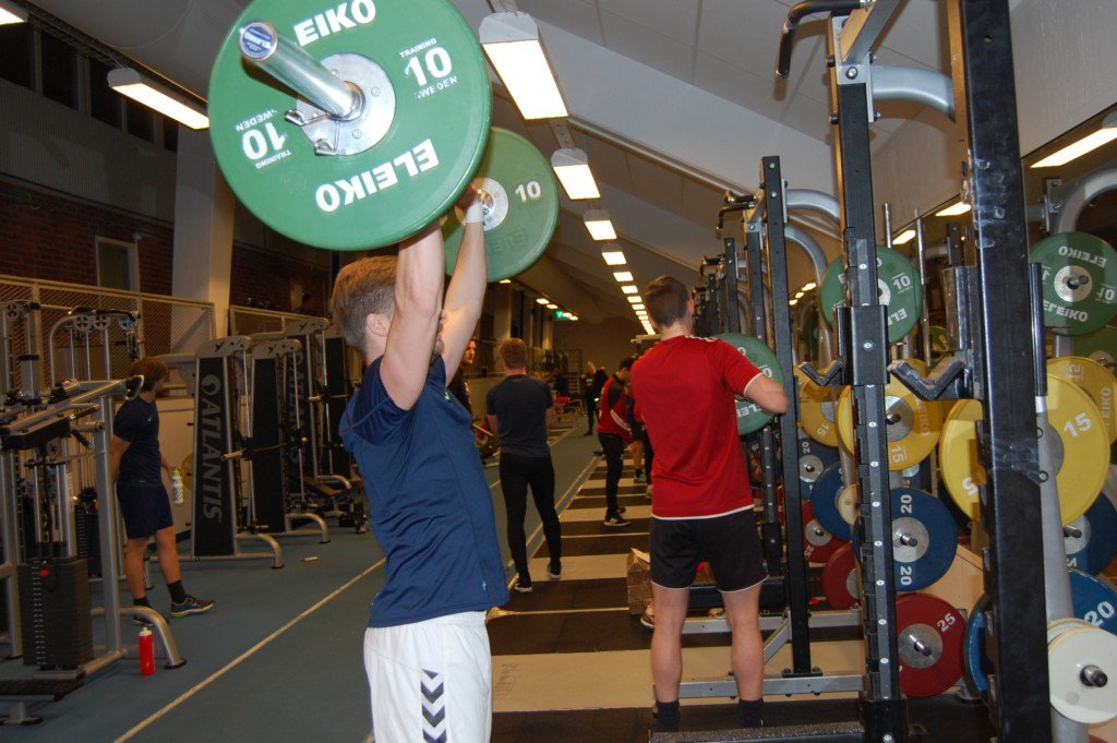 Träning på HPC för Herrlaget ! ingelstadik.se/traning-pa-hpc…