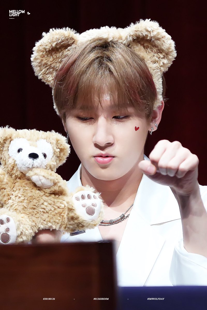 iidisapear's tweet photo. HAPPY BIRTHDAY 🎉 💗 IM 💗
180126 🎂 ขอให้หนูน่ารักน่าเอ็นดูอย่างนี้ตลอดไปเลยนะ มบบ.ไม่มีวันทิ้งหนูแน่นอน สัญญาเลยถึงอีกสักกี่ปี แม่ก็ยังรักหนูเหมือนเดิม 😍🐺
#HappyIMday #IMWOLFDAY #0126HBDIM #IMDAY0126 https://t.co/9k3ivMEKZd