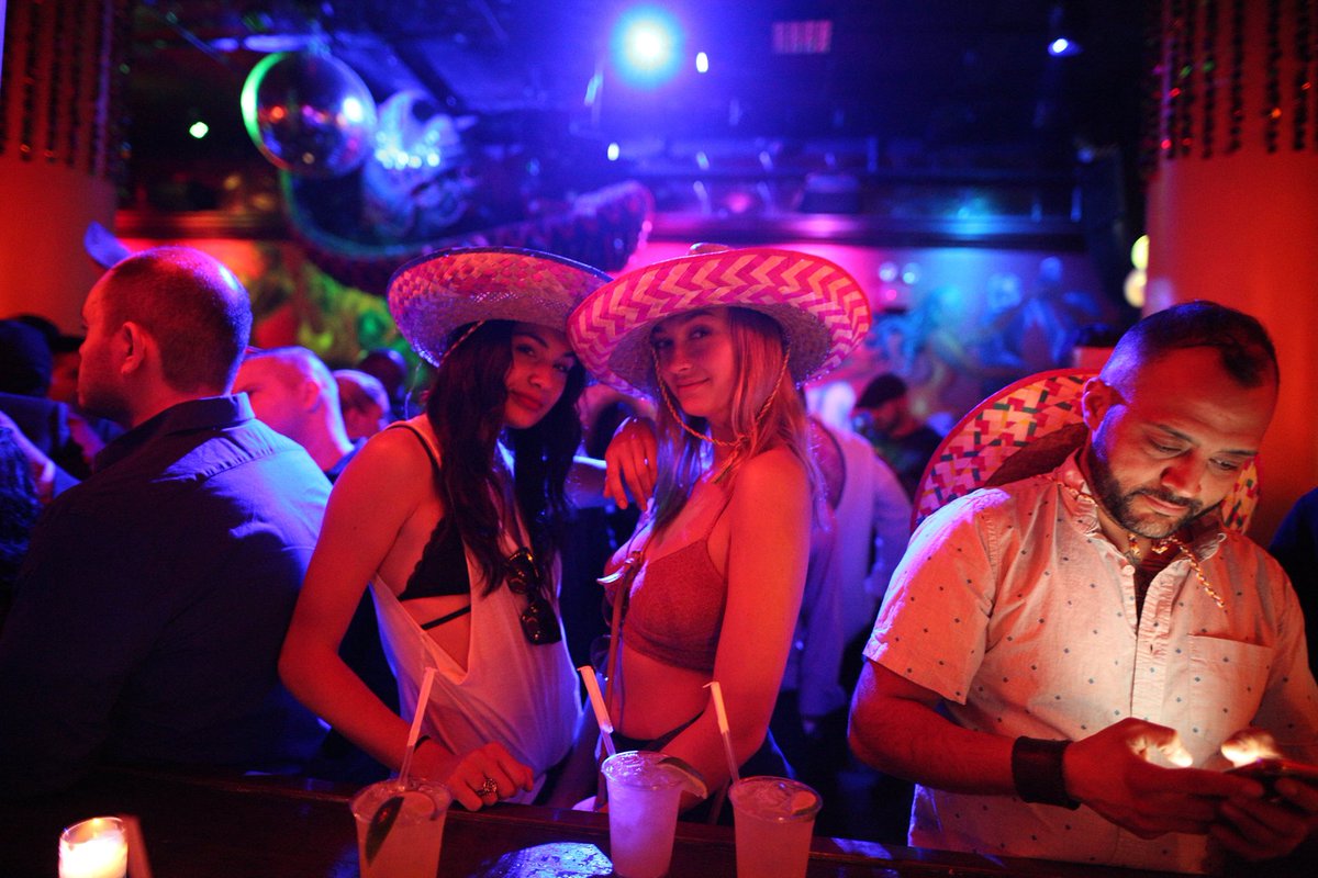 GyGnyc's tweet photo. Work hard, party harder. #FridayFeeling https://t.co/sEgaw0CA9K