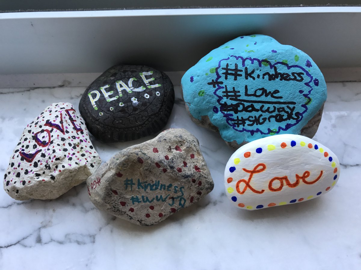 JenGuyorJowett's tweet photo. Today's classroom is a paintbrush and sharpies, spreading sunshine and happiness on small surfaces hidden in entryways and passageways. #StGrocks https://t.co/fVEcQb1ja5