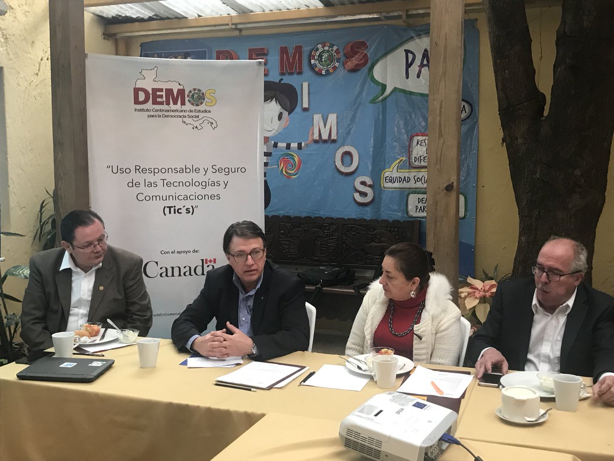 Julio Carranza hablando sobre Derechos Humanos e Internet  #UnescoGuatemala #DemosTics  #CanadaenGuatemala  #EmbajadaDeCanadáEnGuatemala
