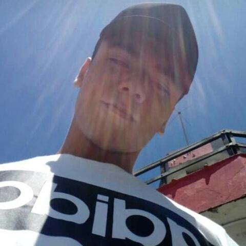 #SextaDetremuraSDV Quando eu abro a câmera frontal