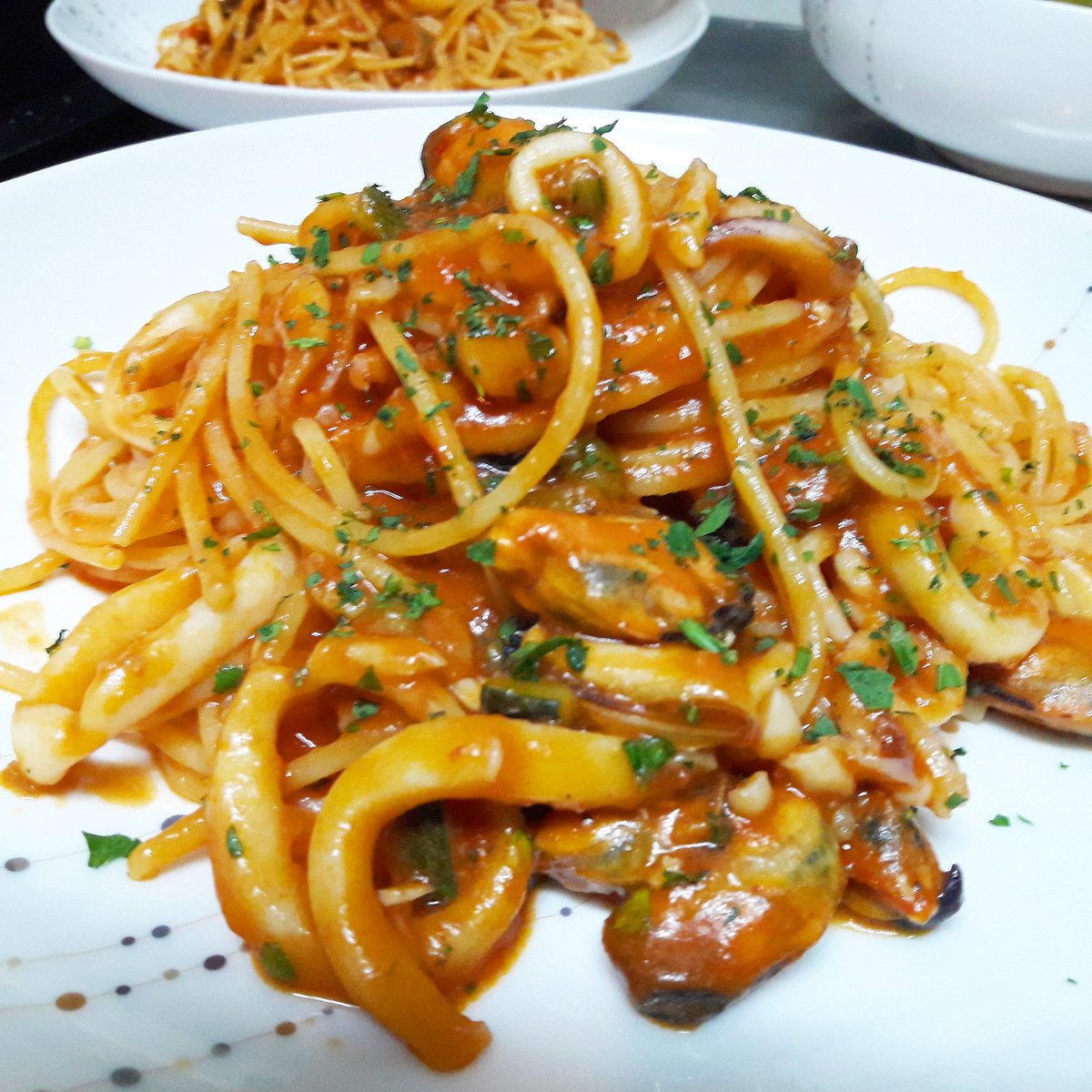 ChefDan00's tweet photo. Spaghetto del marinaio #cuocorock #cucina #viaveneto #ricette https://t.co/cXqUAGMdMA