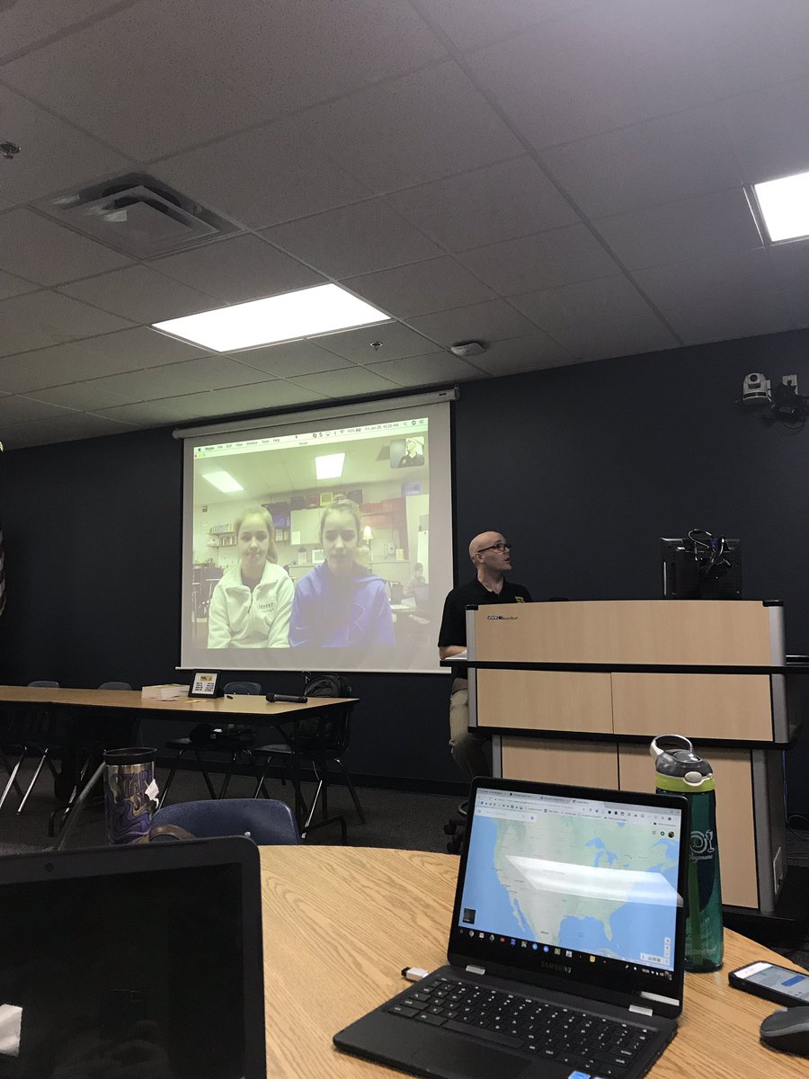 mcbraun2's tweet photo. Mystery skype with a 5th grade class from Iowa...so many learning opportunities... @jmattmiller @gruffcorn13 #ditchtext https://t.co/CRXpuuHr7R
