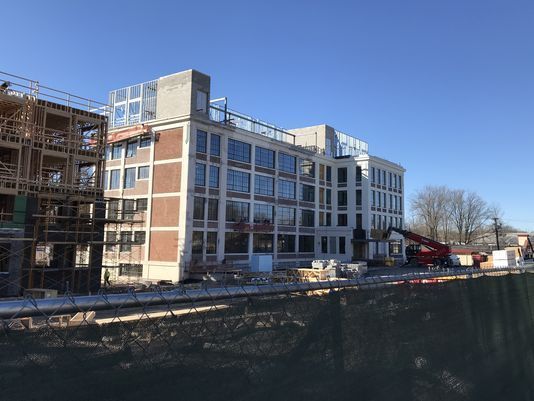 BobMongeluzzi's tweet photo. #ConstructionWorker remains in critical care after fall at Verona's Annin Lofts site - #ConstructionFall from #Scaffolding - #NJ #ConstructionAccident https://t.co/AgeaXJvqAg https://t.co/DaeHMUSy4S