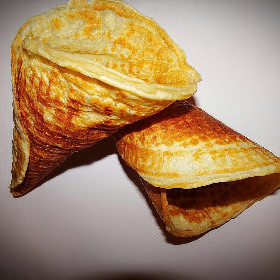 fingsinacone's tweet photo. Fresh hand made waffle cones, the question is what would you put in yours?

#waffle #wafflecone #homemade #streetfood #london #sweetorsavory #cheatday #fusionfood #startups #2018 https://t.co/y7XQC0Lk26