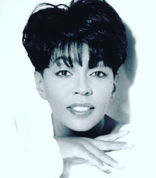 Who didn\t grow up or is currently listening to this lady? Happy Birthday to the gorgeous and legendary Anita Baker! 