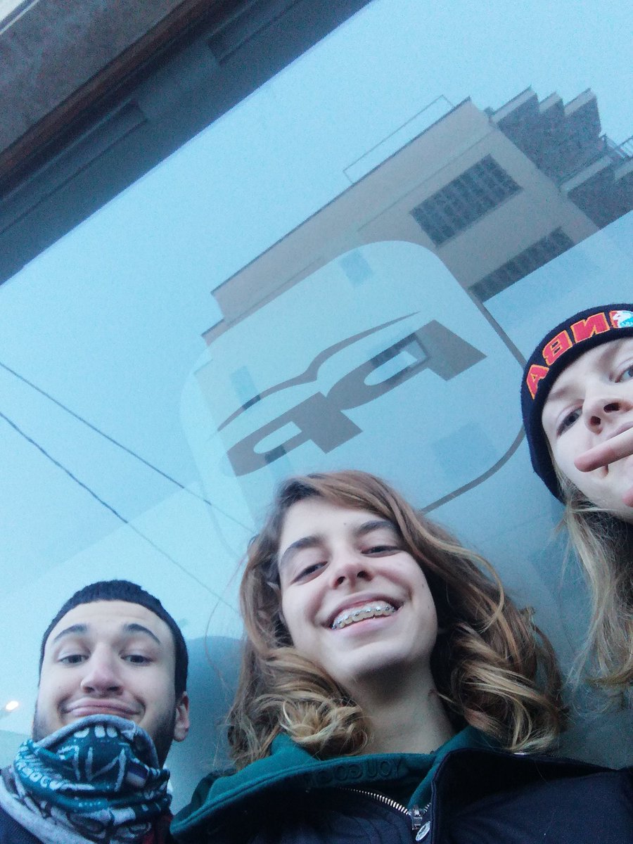 nerea_dmc's tweet photo. @aranzazu_cg Me la sua https://t.co/oDG3ntcysQ