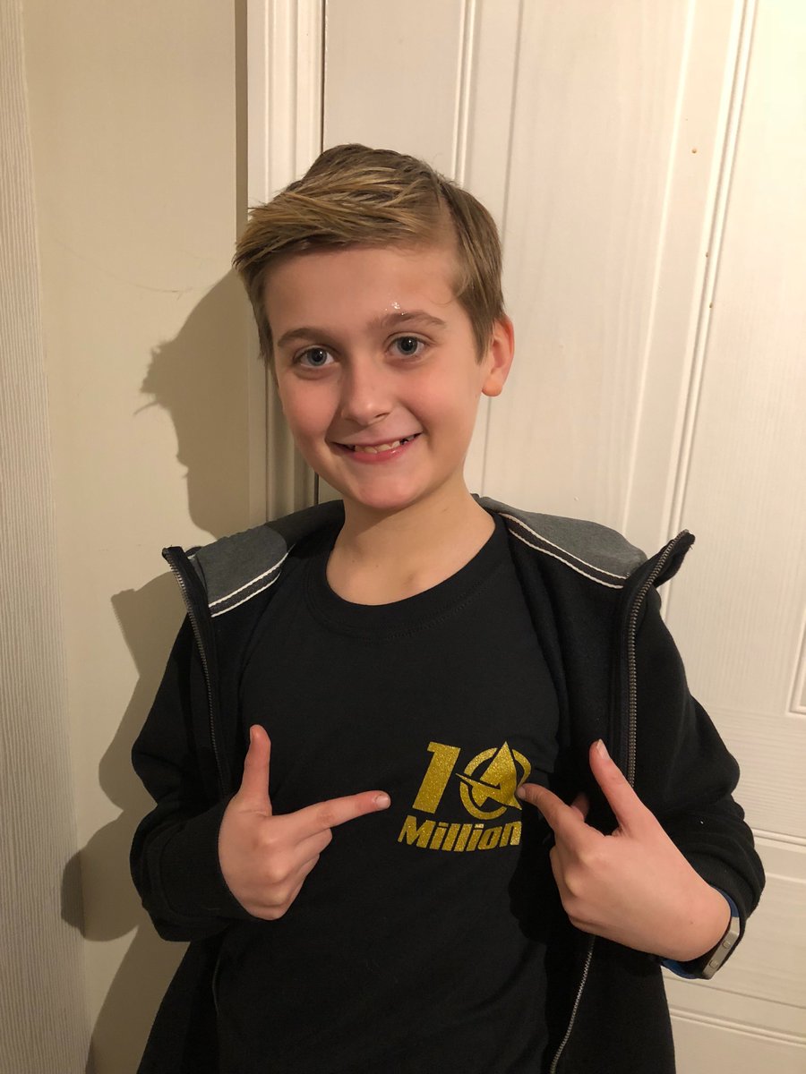 Hayley Brooke tweet media