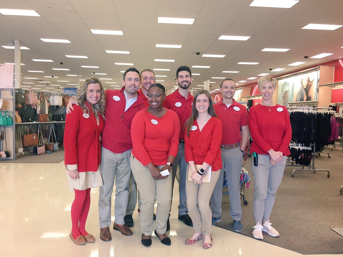 The selling culture at Laburnam is fantastic! Way to lead this team <a href="/JonRicci_Target/">Jonathan Ricci</a>!  Welcome to our 2 new EITs, Matt &amp; Karen, learning from the best! #WorkSomewhereYou❤️ 🎯