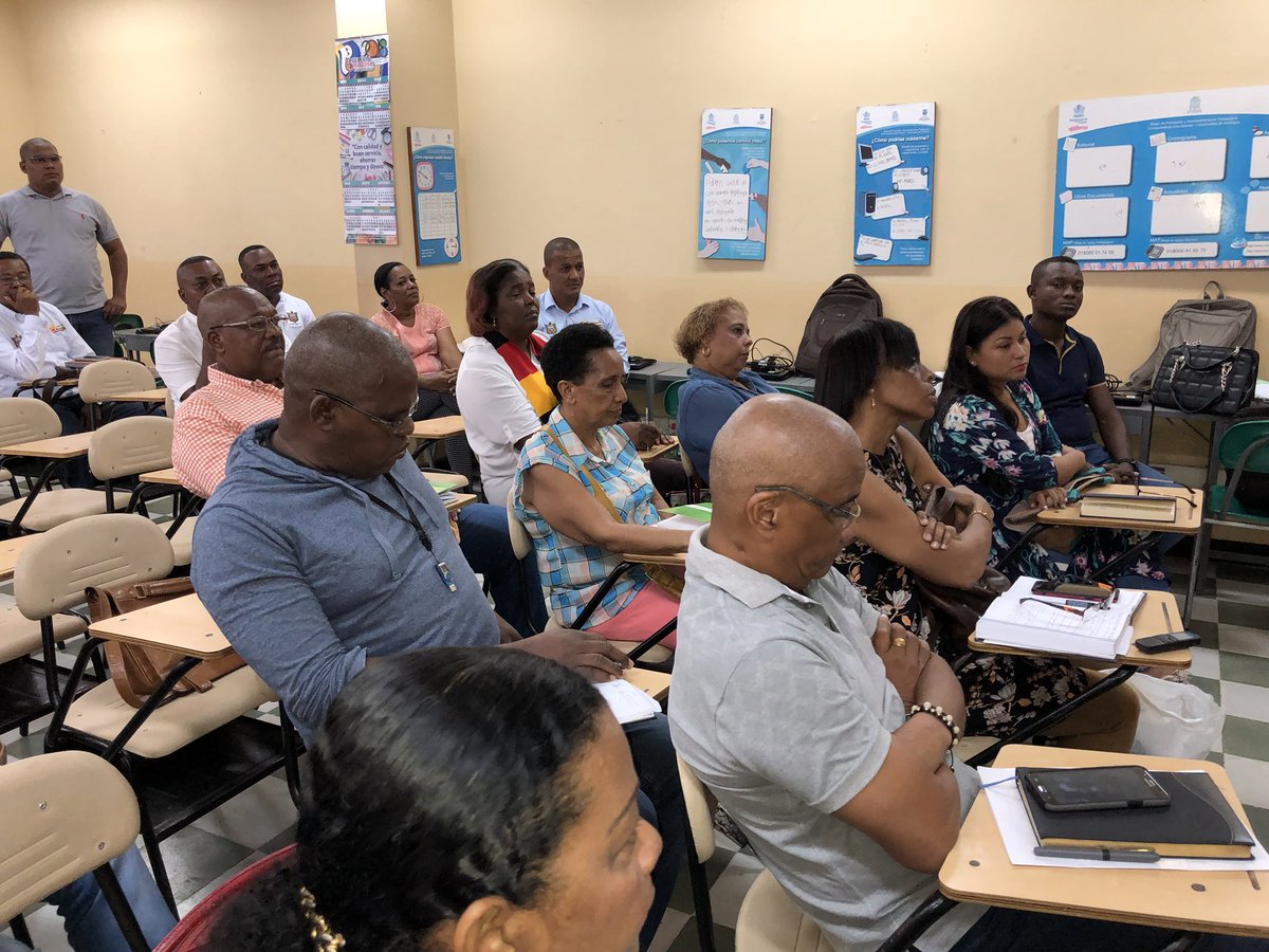 SEQuibdo's tweet photo. #AÉstaHora presentamos las orientaciones para poner en marcha el programa Saber Vale Mucho, versión 2018 https://t.co/9Ksl27VTxv
