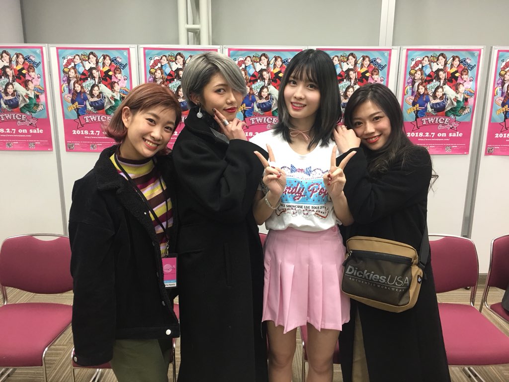 88_gira_88's tweet photo. 日本語絶好調やったなももりん！ww

可愛かったぁももりんあーとぅ😗🍑

#TWICESHOWCASELIVETOUR2018 
#CandyPop 
#TWICE
#MOMO 

そして #Barbie 🐷♥️♥️ https://t.co/w75vIwZ9pc