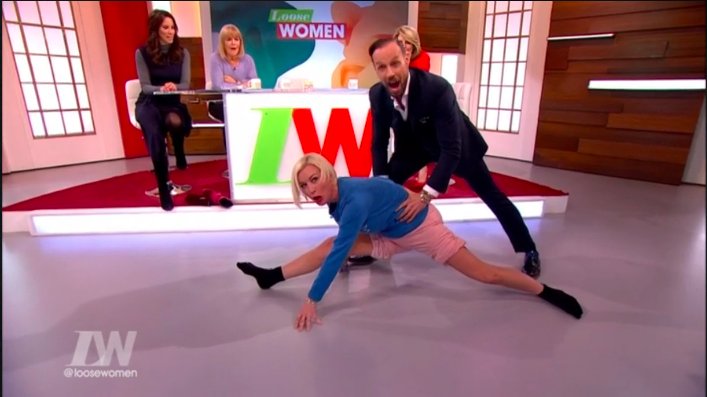 loosewomen's tweet photo. Go on @denise_vanouten! We're impressed! #splitoff https://t.co/vipuP2Xh6u