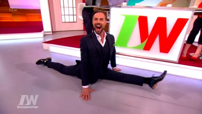 loosewomen's tweet photo. What a pro! @officialJasonG shows us how it's done... #splitoff https://t.co/TOvg8ORTGb
