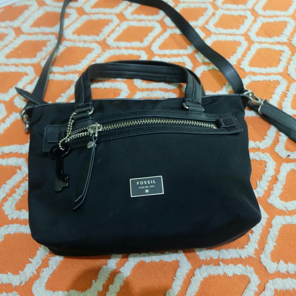 Dapatkan barang bekas berkualitas-ku, hanya di prelo.co.id/dawson-fossil-…. #PreloID